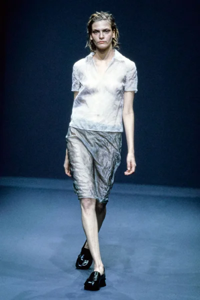 Look 60